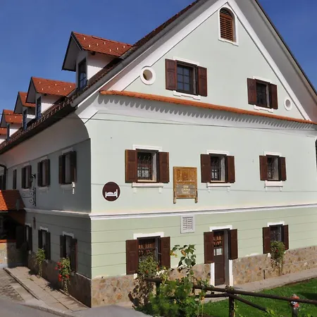 ベッド＆ブレックファースト プルスネット ベッド・アンド・ブレックファスト Šenčur