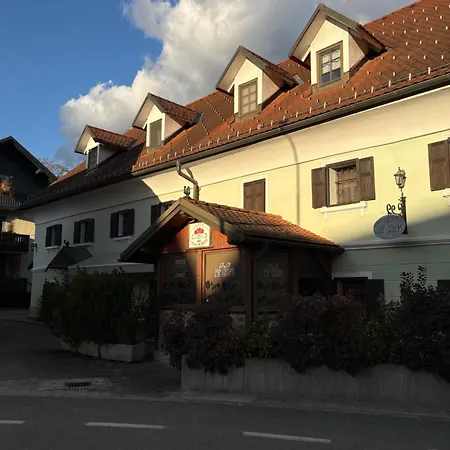 ベッド・アンド・ブレックファスト ベッド＆ブレックファースト プルスネット 3*